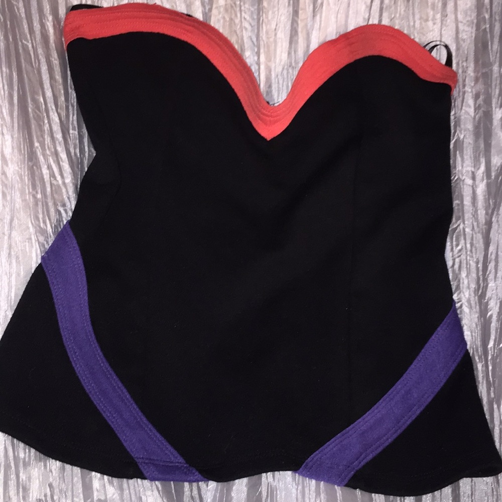 Edgy Crop Top size M